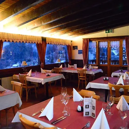 Han/Misafirhane Auberge La Tzoumaz *